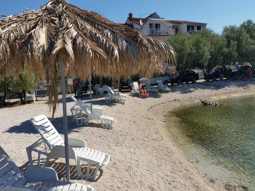 Viktorija Apartments Seget Vranjica Rom bilde