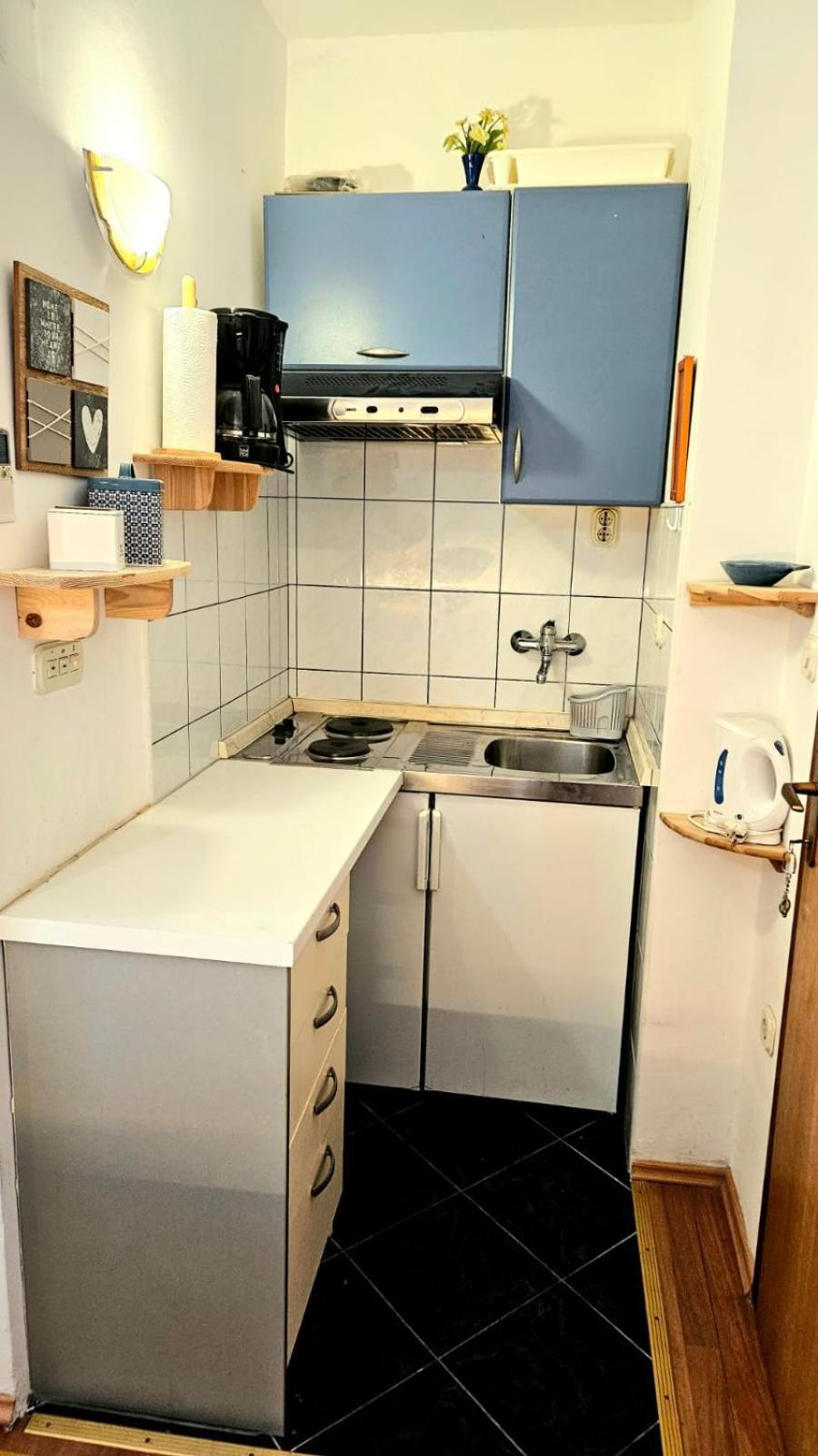 Viktorija Apartments Seget Vranjica Eksteriør bilde