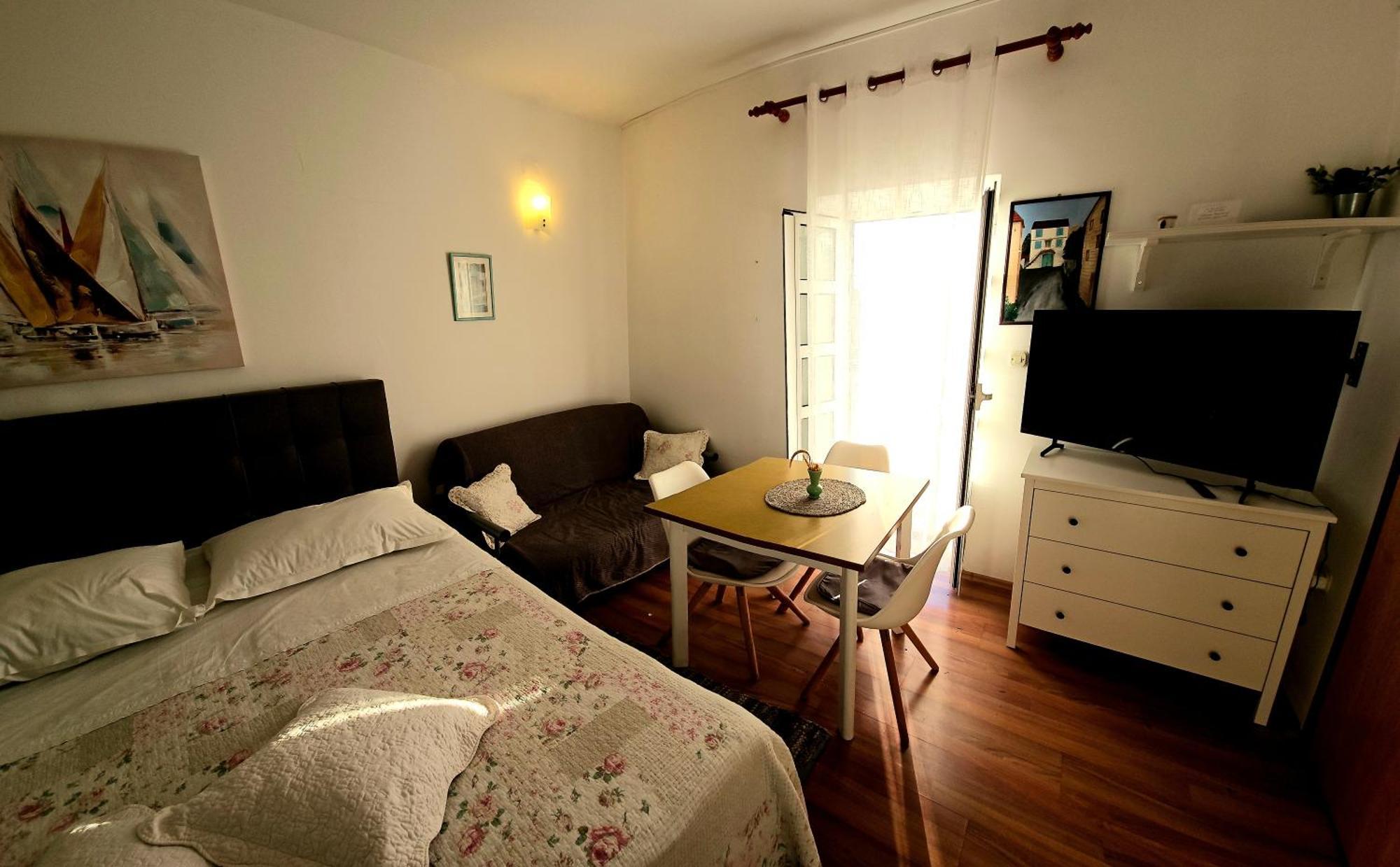 Viktorija Apartments Seget Vranjica Eksteriør bilde