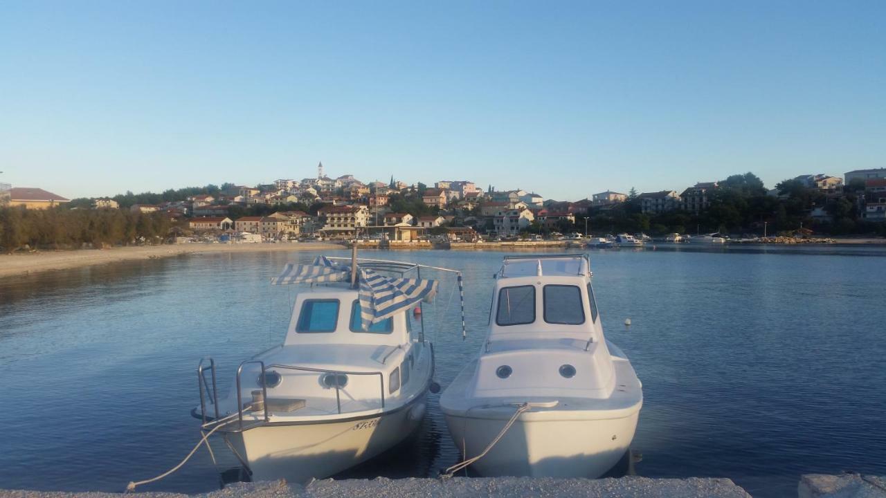 Viktorija Apartments Seget Vranjica Eksteriør bilde