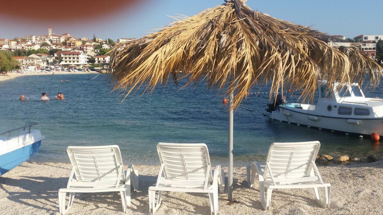Viktorija Apartments Seget Vranjica Eksteriør bilde